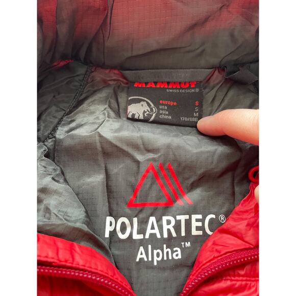 Mammut Guye Polartech Alpha Red and Black Jacket Size Small - Picture 4 of 10